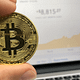 Bitcoin Kurs - RSI-Ausbruch könnte kurzfristig auf 9.000 USD abzielen